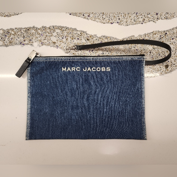 Marc Jacobs Handbags - NWOT 2025 Marc Jacobs Denim The Sack Pouch from The Bow
